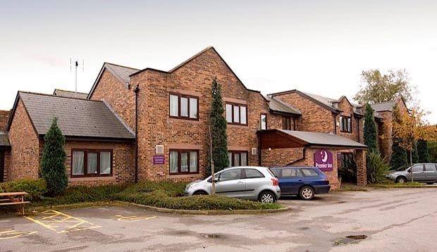 Premier Inn Warrington South Eksteriør billede